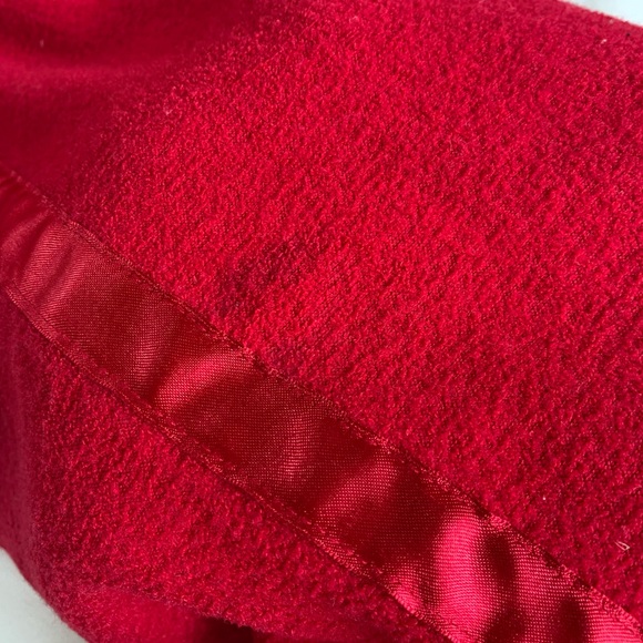 JLO by Jennifer Lopez red satin striped pjs bottom lounge pants capri Size M - Picture 12 of 12